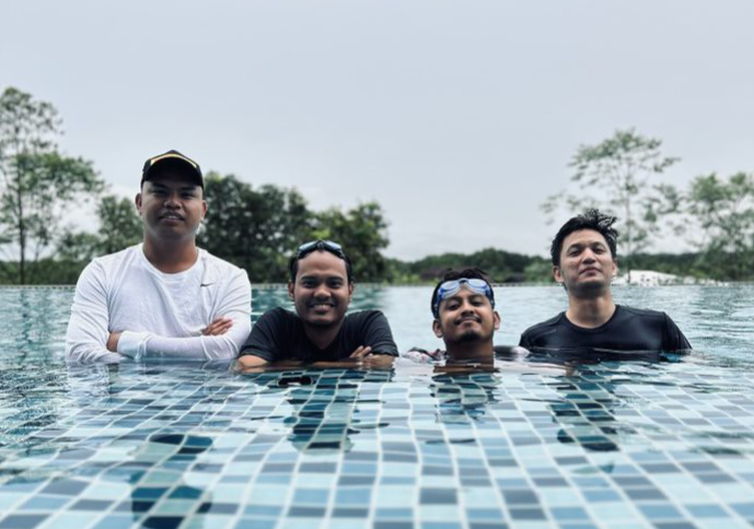 VLAN Asia Desaru Swimming