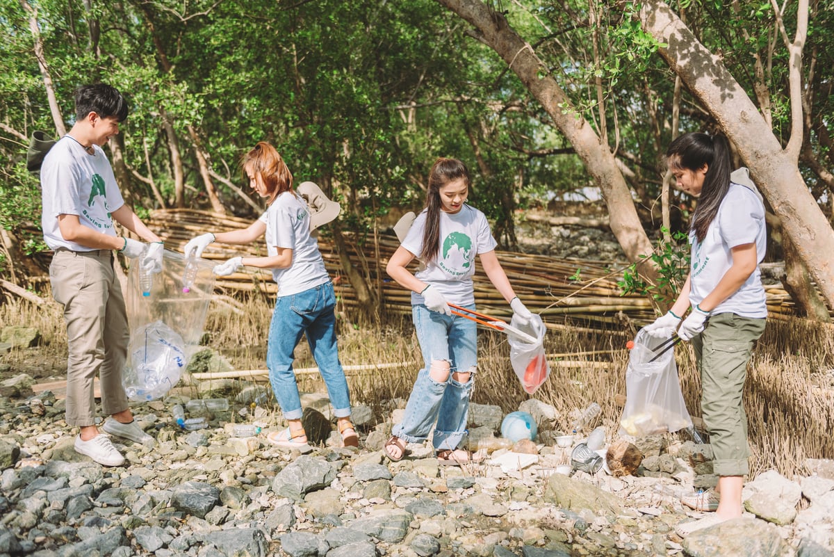 group-asian-diverse-people-volunteer-teamwork-environment-conservationvolunteer-help-picking-plastic-foam-garbage-park-areavolunteering-world-environment-day